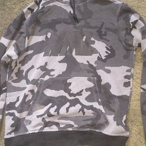 Nike hoodie camo